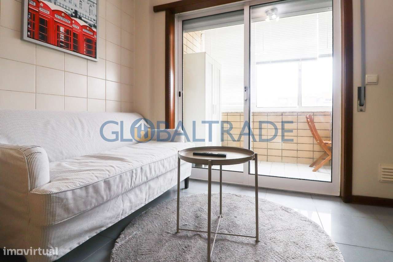 Apartamento T1 Mobilado & Equipado no Porto-8