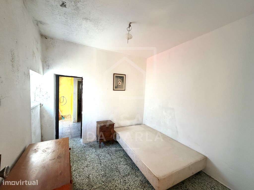 Moradia T2 com quintal em Cuba-12