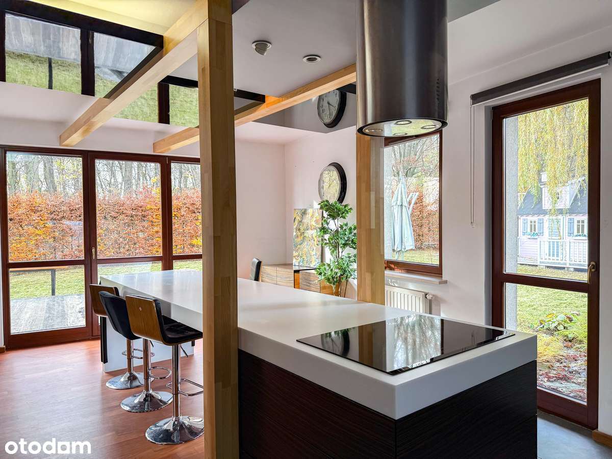 Dom z błyskawicznym dojazdem do Krakowa | sala bilardowa, sala do jogi - Pełny obrazek: 1/19