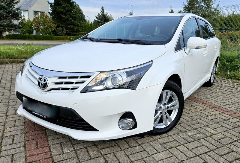 Toyota Avensis III 2.0 D-4D Premium 2013