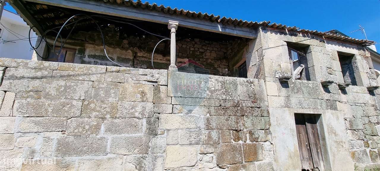 Moradia para Restaurar T4 Venda em Ribafeita,Viseu - Grande imagem: 4/10