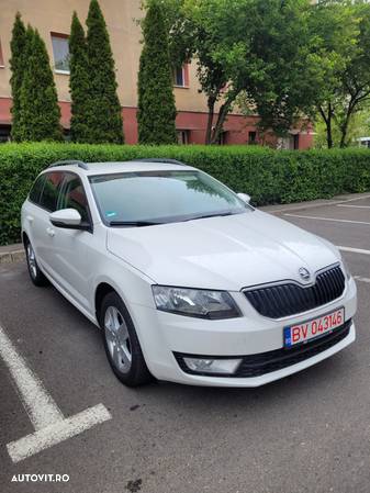 Skoda Octavia Combi Diesel 2.0 TDI Style - 14