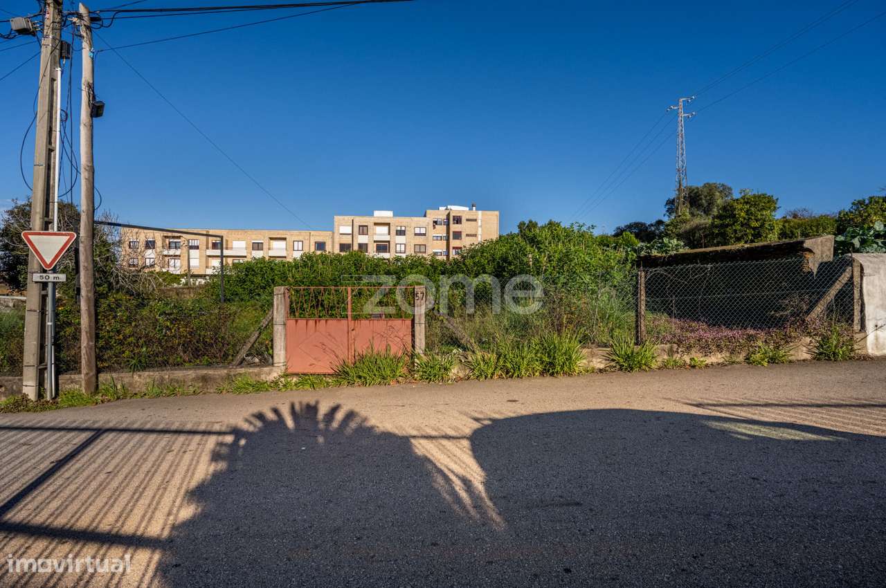 Terreno com PIP Aprovado para construção de 3 Moradias - Grande imagem: 2/27