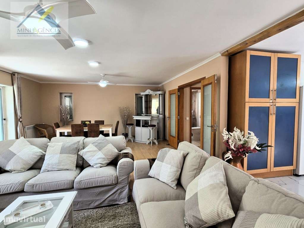 Moradia T4 com garagem na Sobreda em Almada - Grande imagem: 4/45