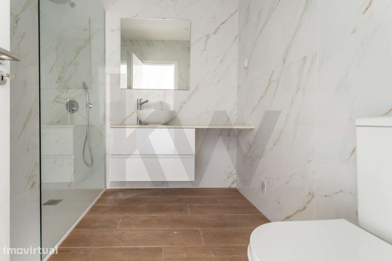 Apartamento T2 Totalmente remodelado | Baixa da Banheira – Moita-6