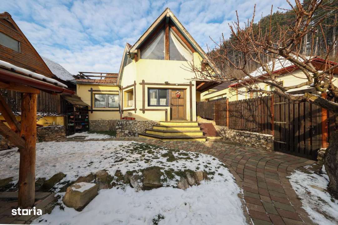 Casa deosebita cu 5 camere in Rasnov-3