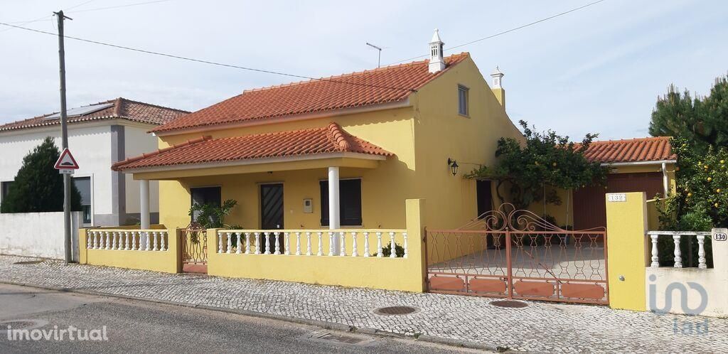 Casa tradicional T2 em Lisboa de 132,00 m2