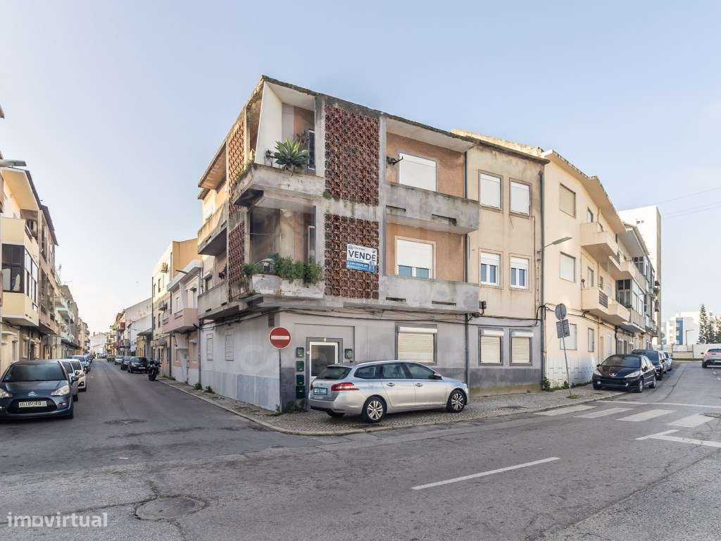 T1 + 1 - Baixa da Banheira - Grande imagem: 3/35