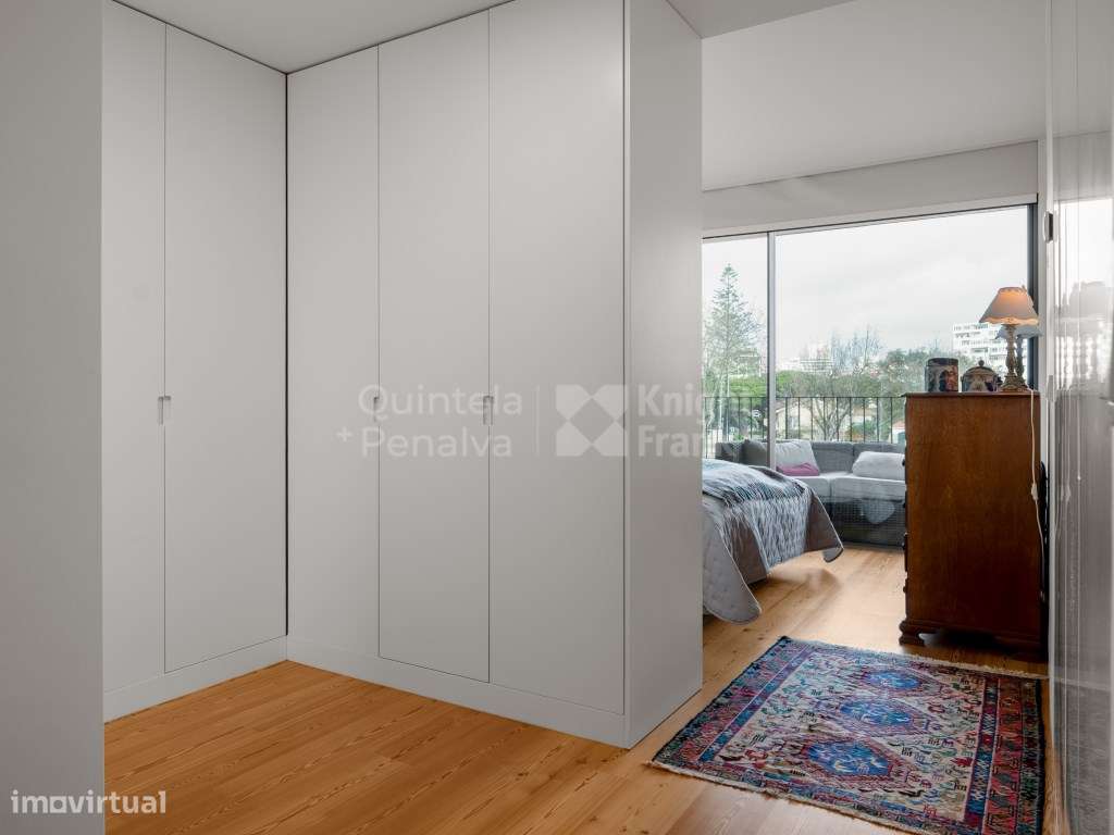 Apartamento T2 com varandas e garagem, Cascais-18