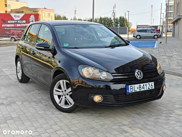 Volkswagen Golf - 1