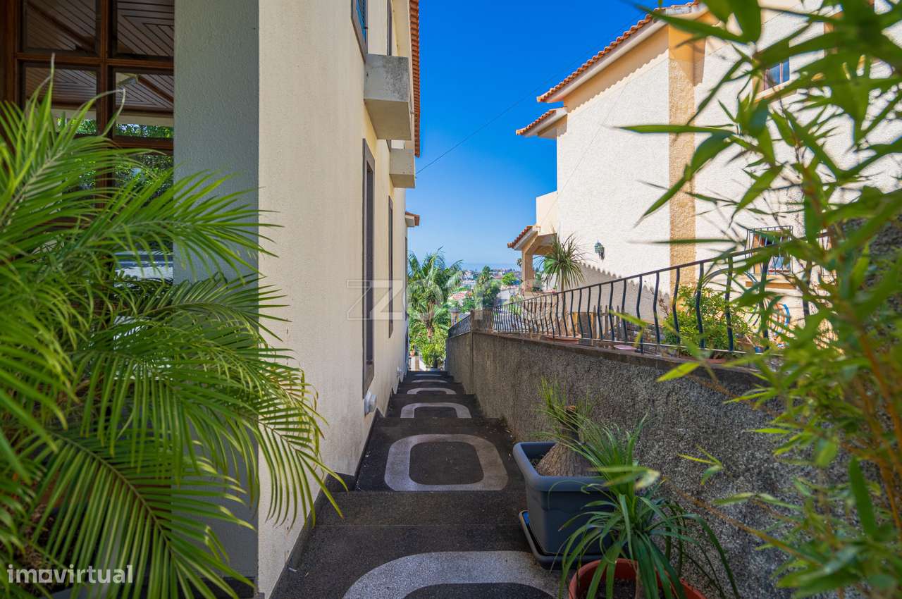 Moradia T3 + 1 Isolada com Vista Baía do Funchal – São Roque, Funch...-19