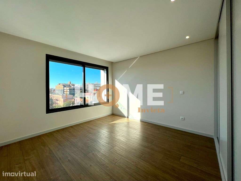 EXCELENTE Apartamento T3 NOVO | em plena Av. da Boavista-1