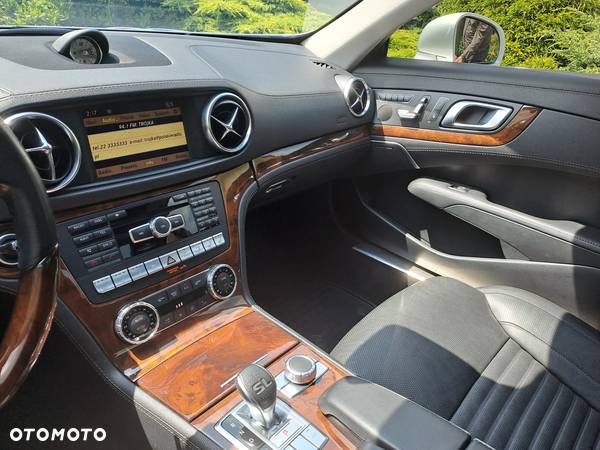 Mercedes-Benz SL 500 7G-TRONIC - 29