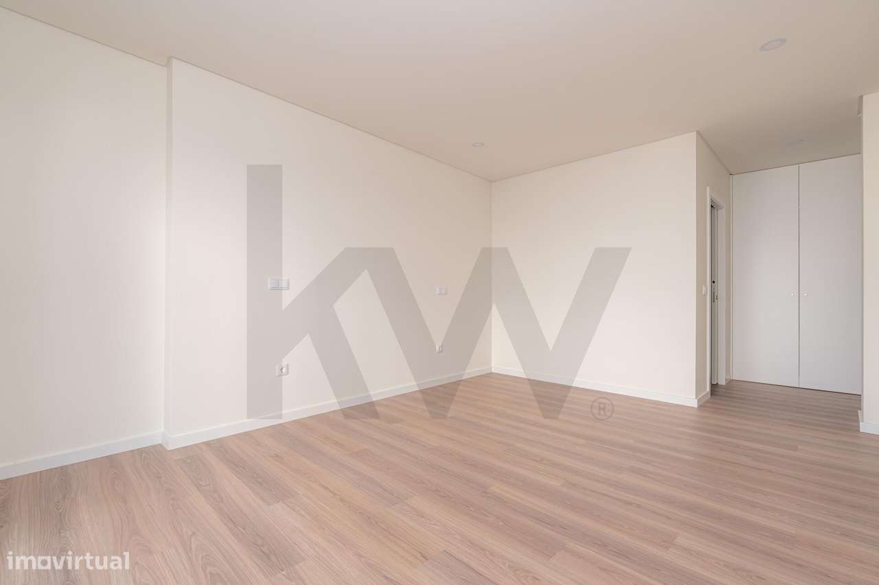 Apartamento T3 Novo no centro de Miranda do Corvo com Garagem e Varand - Grande imagem: 4/60