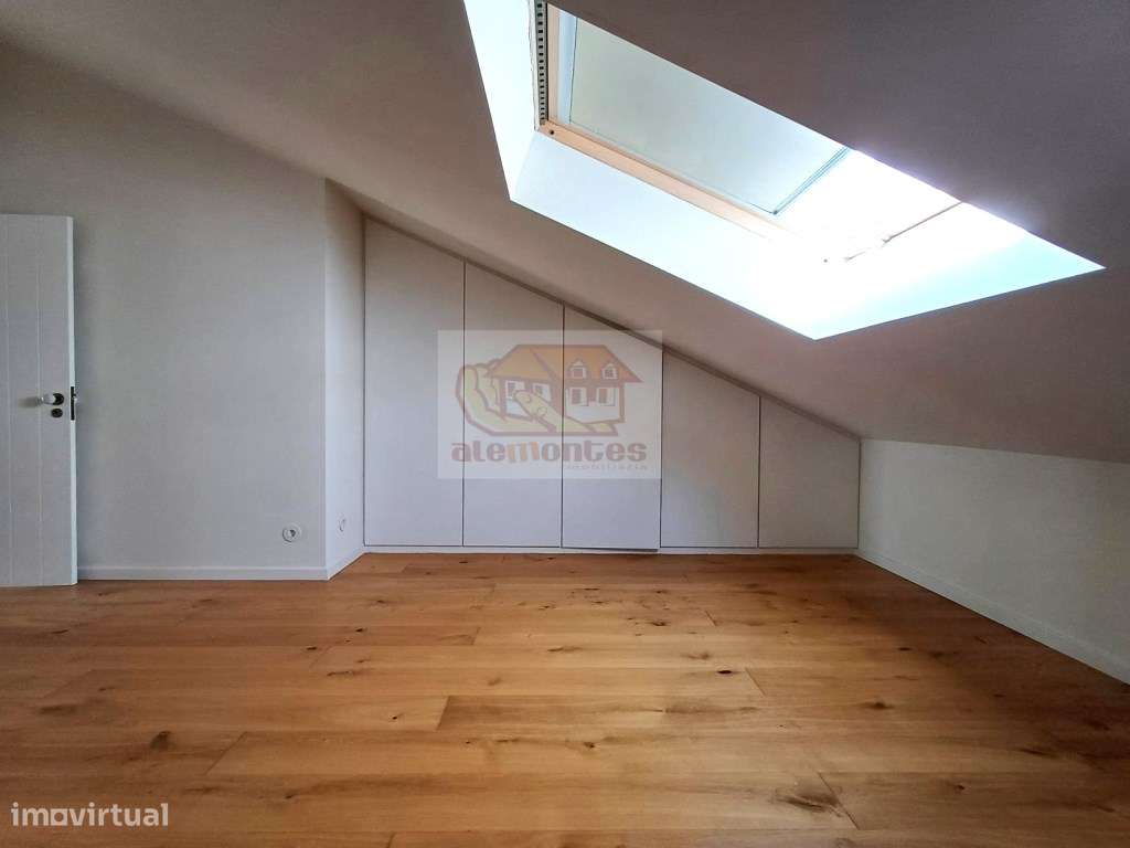 Moradia renovada - centro-11