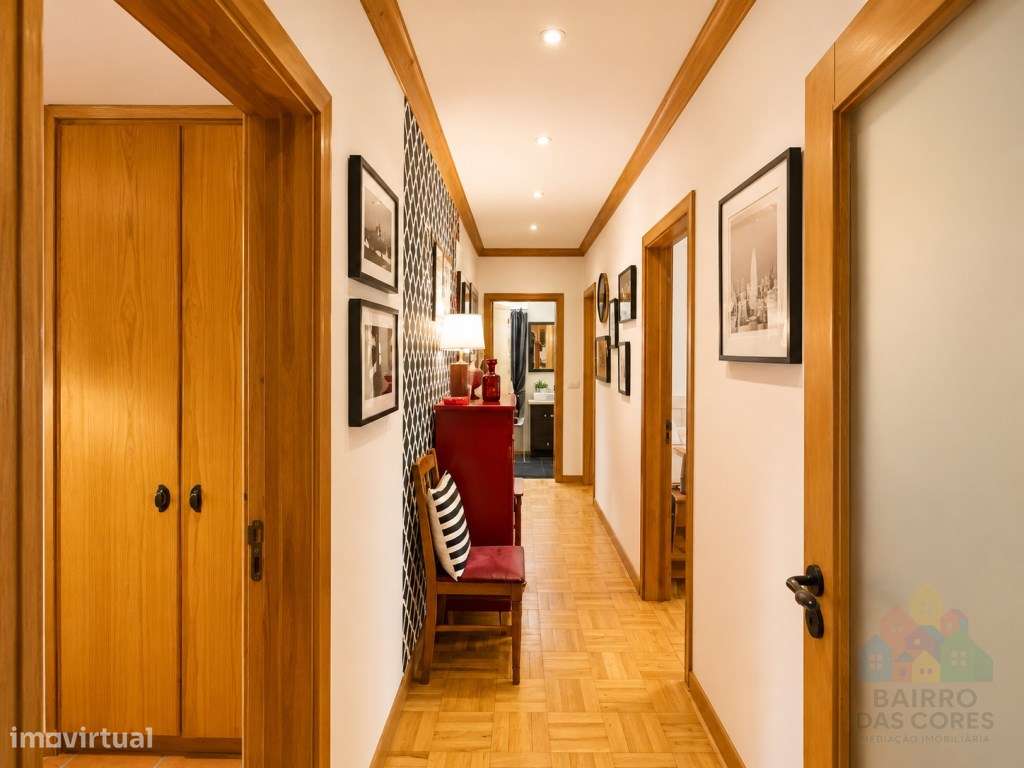 Apartamento T4 em zona central de Tomar-11