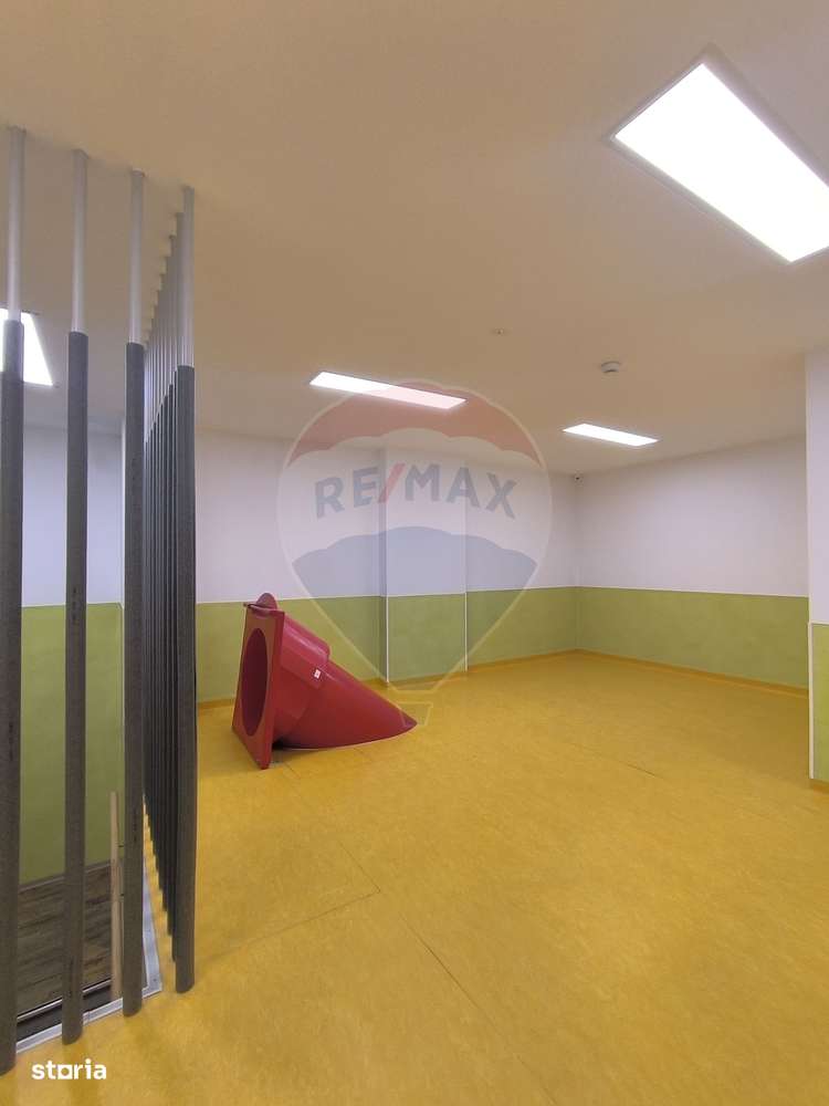 Spațiu comercial de vanzare-18