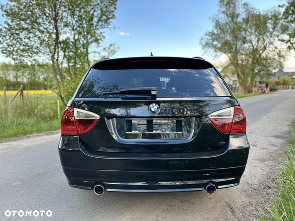 BMW Seria 3 335d DPF Touring - 8