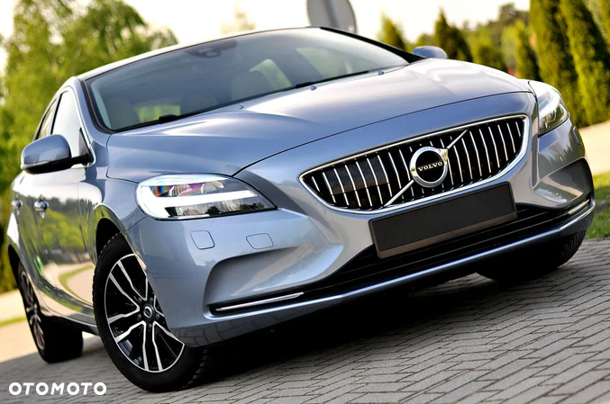 Volvo V40 D2 Inscription - 11