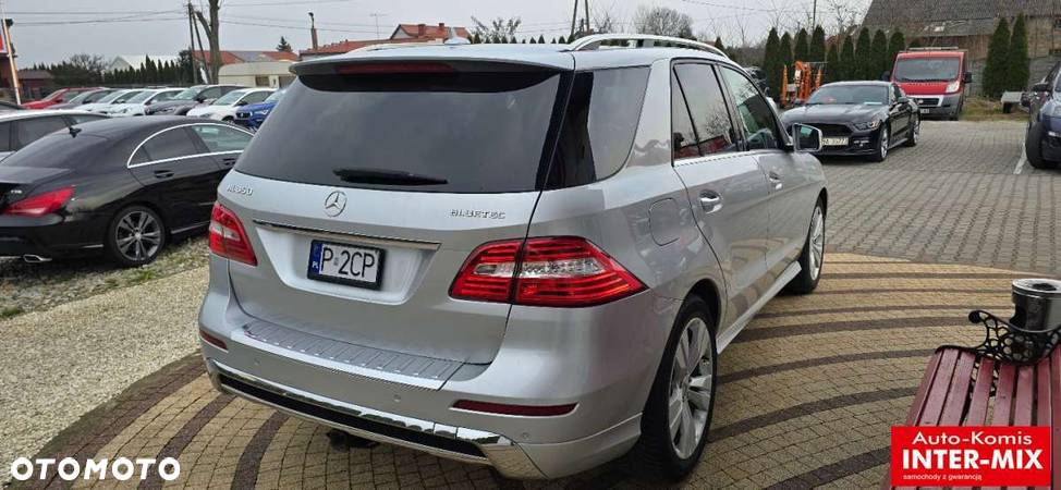 Mercedes-Benz ML - 12