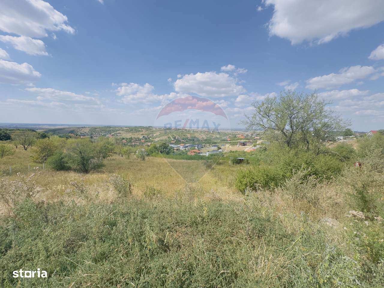 Teren  6.372mp Strs.Piersicilor/Str.Prunilor-9