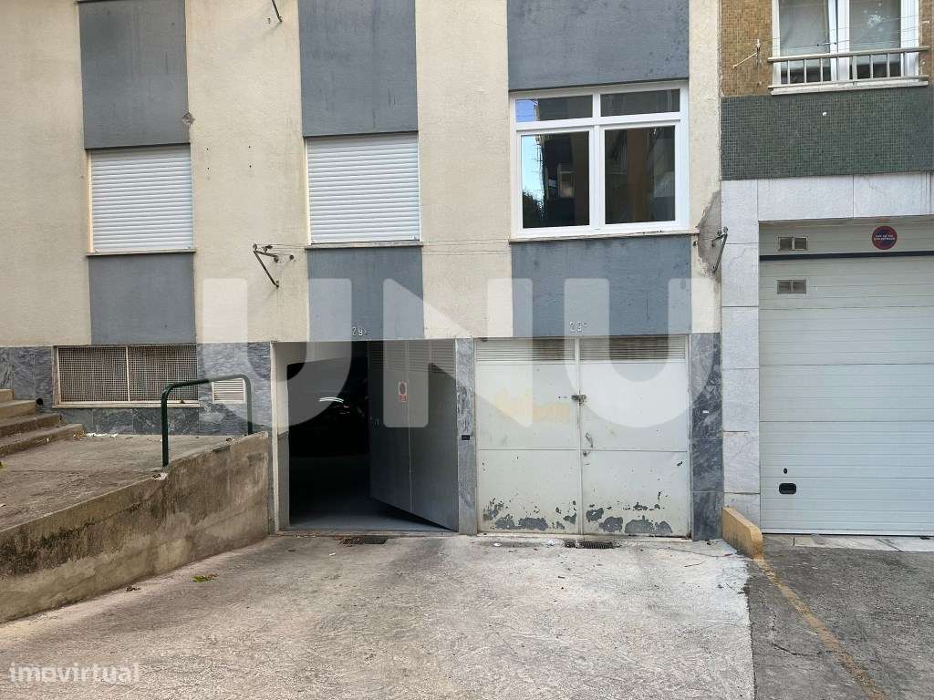 Armazém com escritório e WC em Algés de Cima - Grande imagem: 5/16