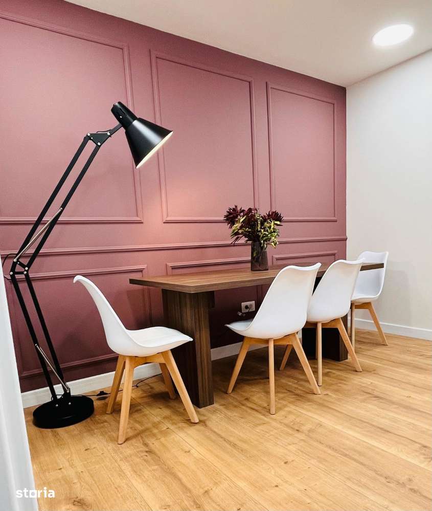 Apartament cu 3 camere, balcon și vedere urbană - Imagine principală: 4/11