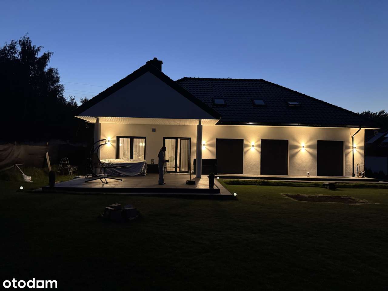 Elegancki nowy dom 264m2 z gotowym gabinetem w wysokim standardzie - Pełny obrazek: 4/20