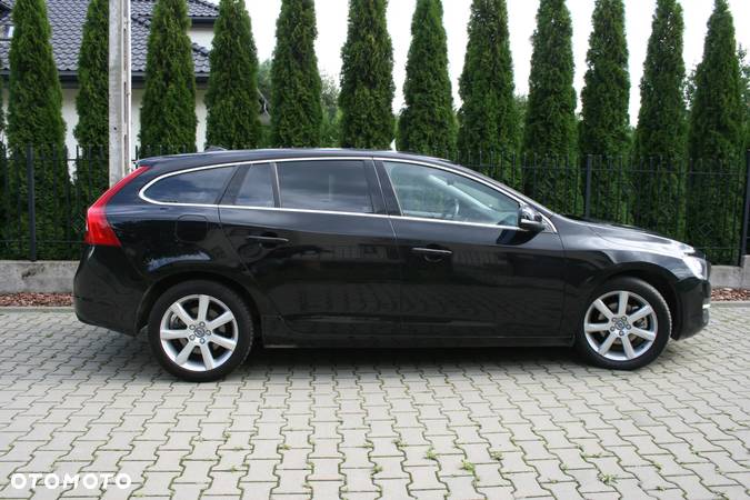 Volvo V60 D3 Drive-E Dynamic Edition (Momentum) - 5