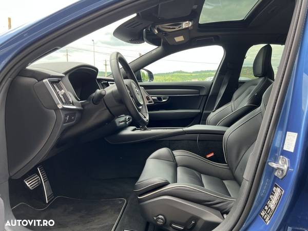 Volvo S90 - 15