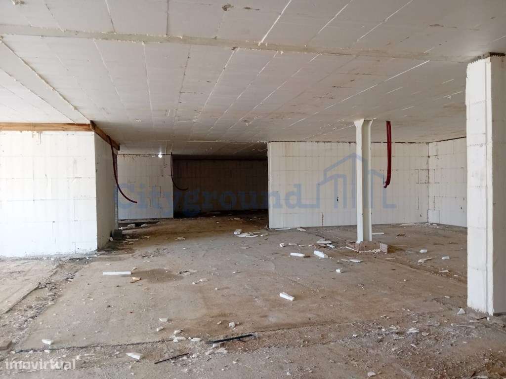 Apartamento T2 em Condomínio Fechado nos Pousos - Tecnologia Verde-13