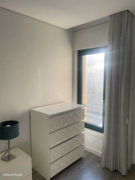 T2 centro do Porto totalmente renovado e equipado - Grande imagem: 5/12