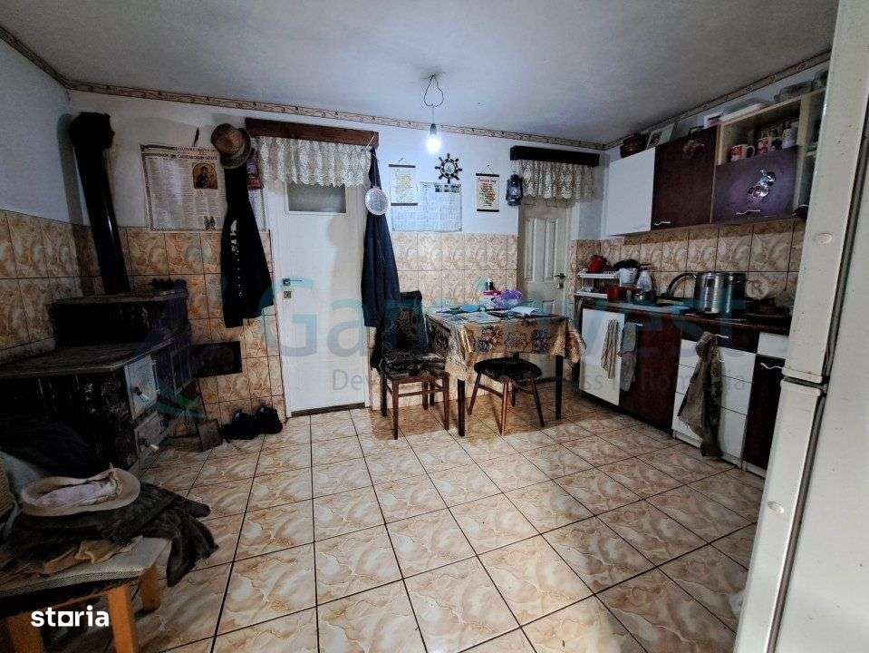 GAMINVEST Casa cu teren 2500 mp, Poclusa de Barcau, Bihor V3863A - Imagine principală: 2/6