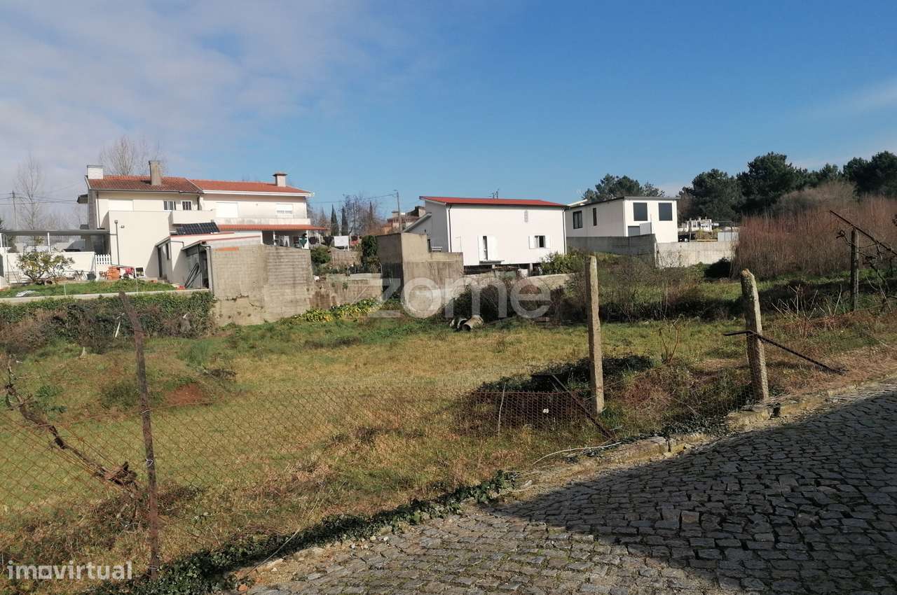 Terreno Urbano com 698 M2 em Alvarelhos, Trofa - Grande imagem: 4/16