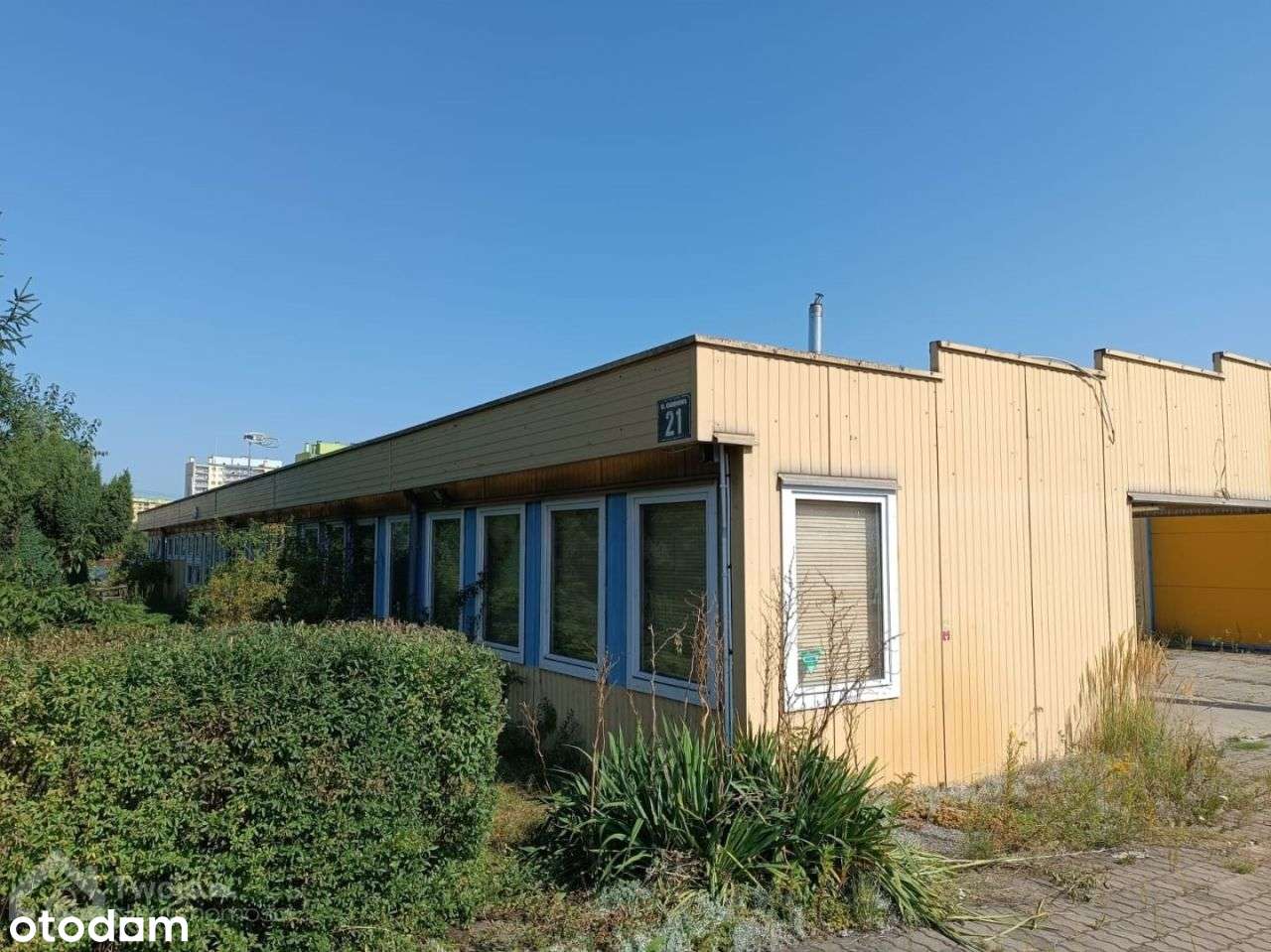 Kompleks magazynowo-biurowy z dużą działką - Pełny obrazek: 4/20