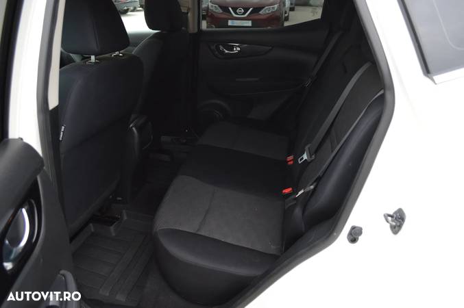 Nissan Qashqai 1.6 DCI Start/Stop 4X4-i Acenta - 18