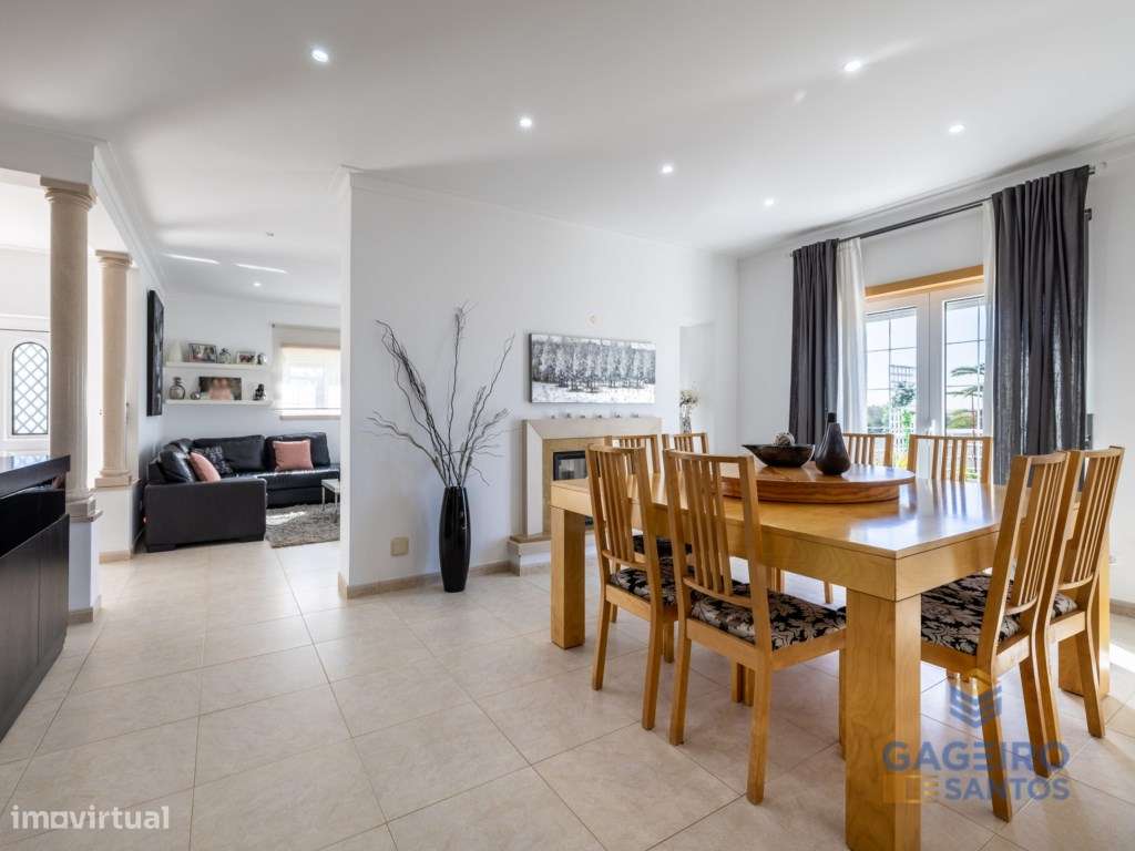 Moradia Independente T4 +1 em São Martinho do Porto-17