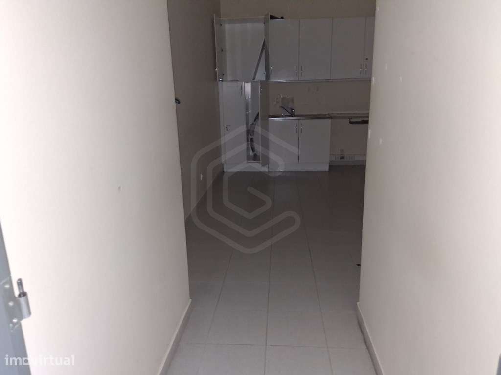 Loja destinada a comercio, central, Faro, Algarve - Grande imagem: 4/21