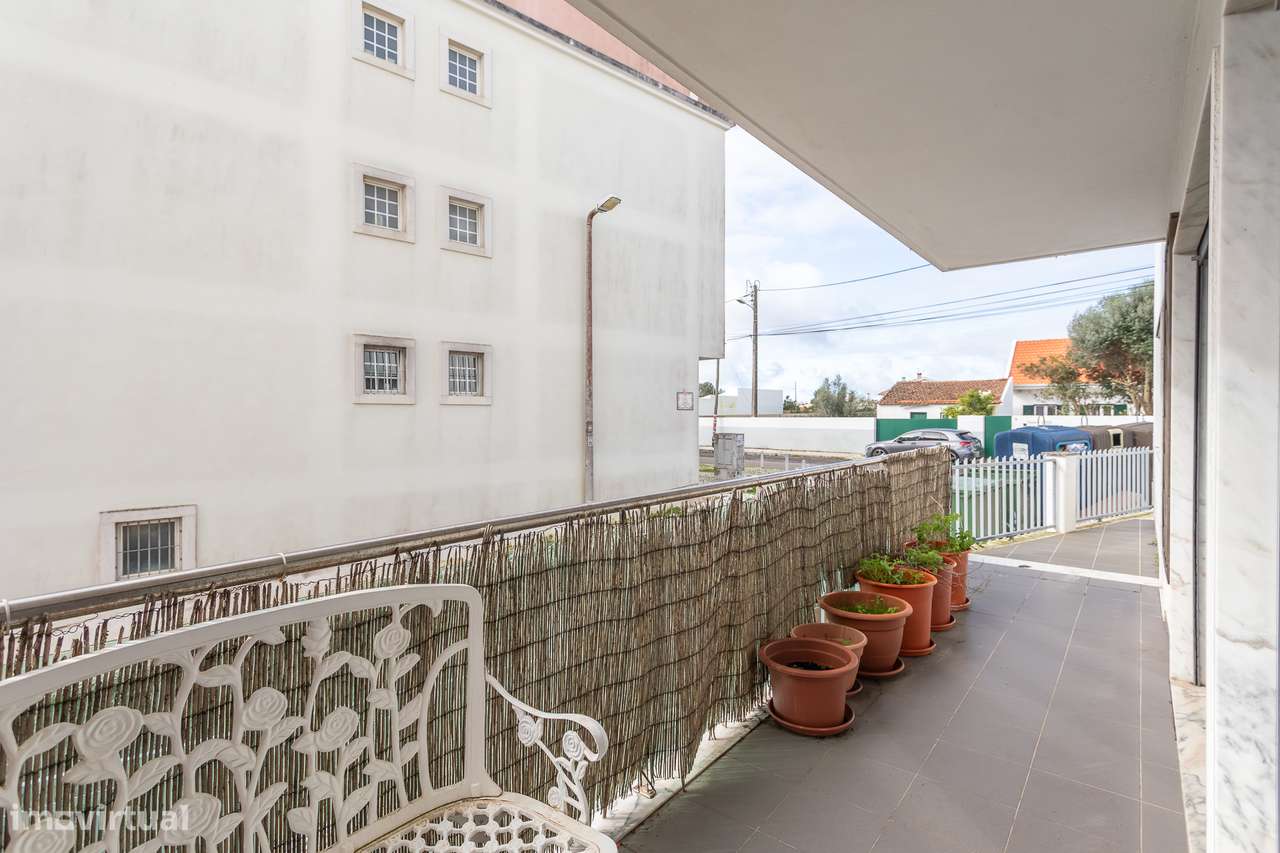 Apartamento T3 em Condomínio Privado – Abrunheira-26