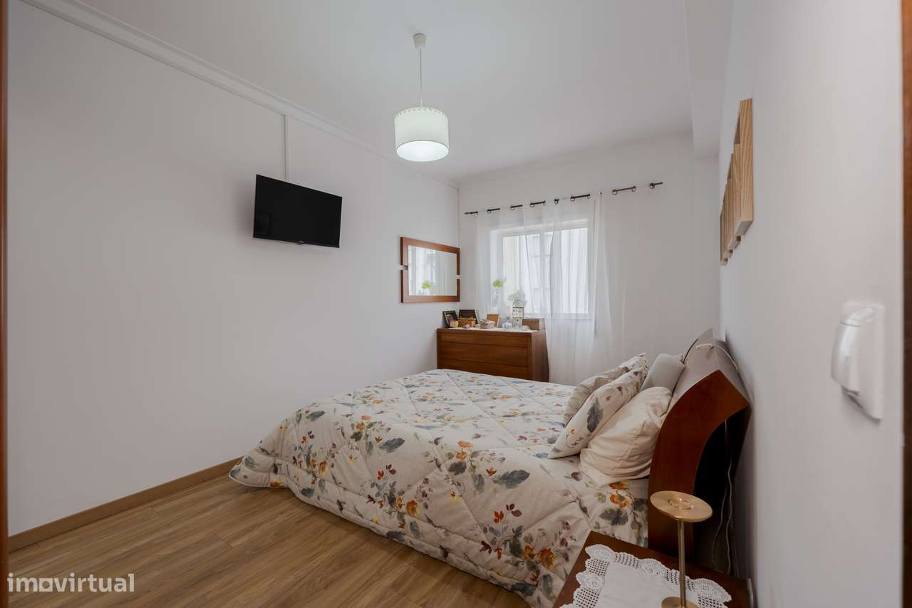 Apartamento T3 Remodelado no Centro de Braga-13