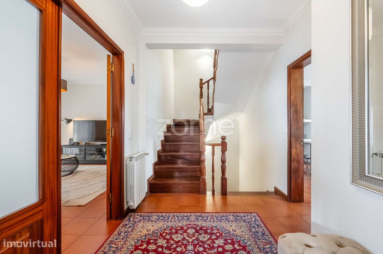 Moradia T4 | 335 m2 | Logradouro |Garagem | Vila Nova de Gaia - Grande imagem: 5/48