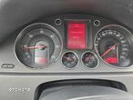 Volkswagen Passat 1.9 TDI Comfortline - 12