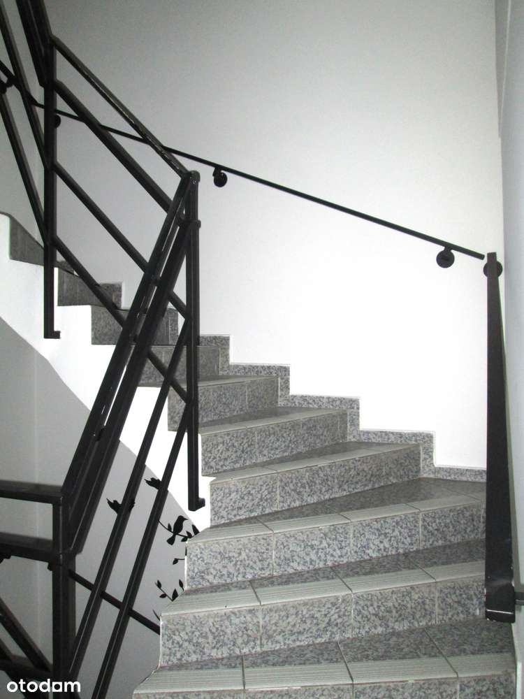 Budynek biurowo-usługowy z pozwoleniem na budowę 5 lokali mieszkalnych-11