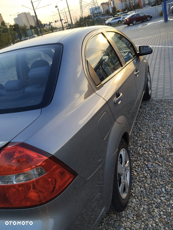 Chevrolet Aveo 1.4 16V Plus - 19