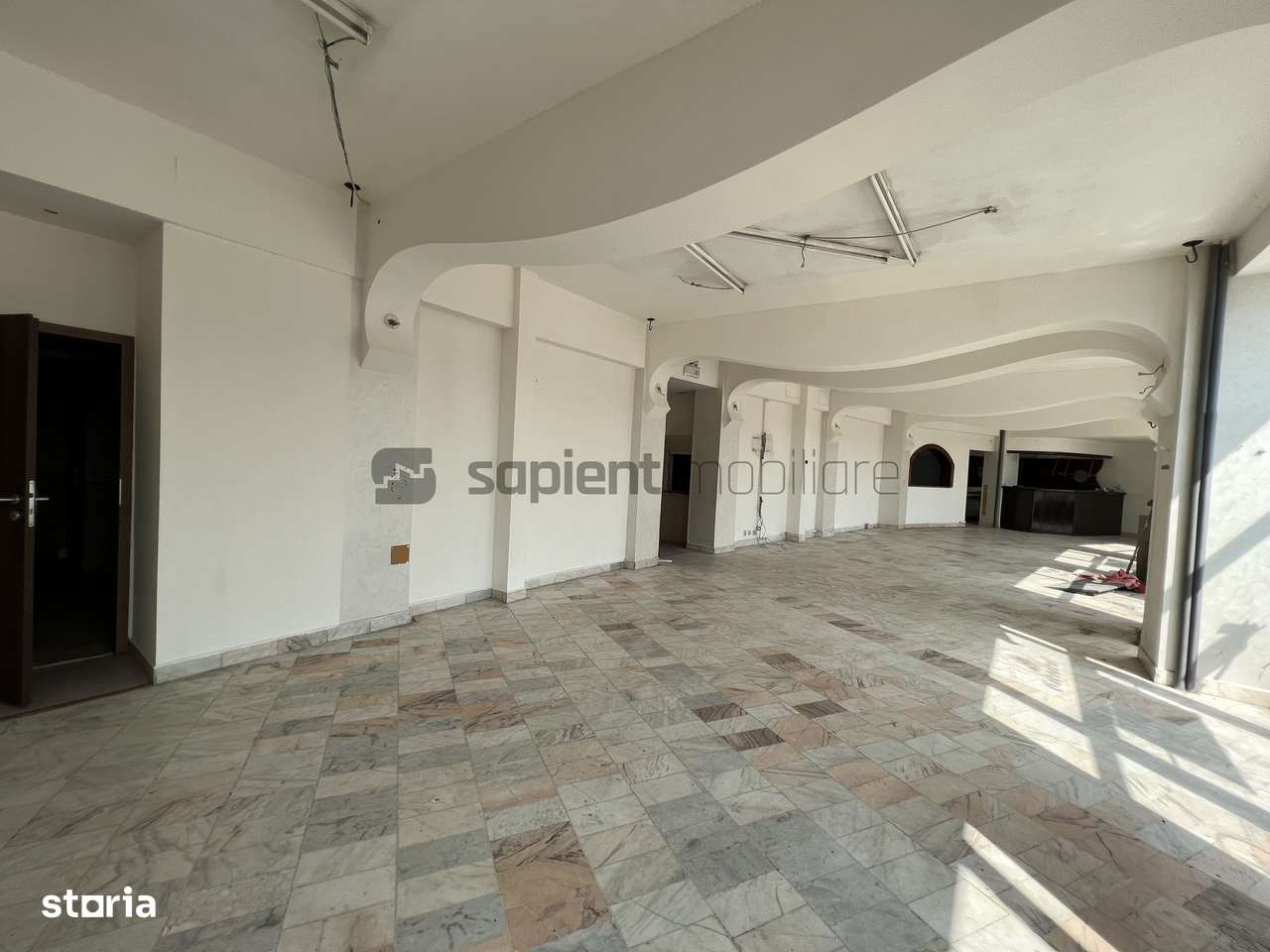 Sapient | Spațiu comercial + Teren _ Piața Ion Creangă, Oradea - Imagine principală: 4/18