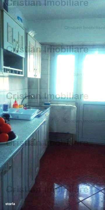 IEFTIN BARIERA  3 cam  70mp Confort1 Decomandat balcon 7m - Imagine principală: 3/6