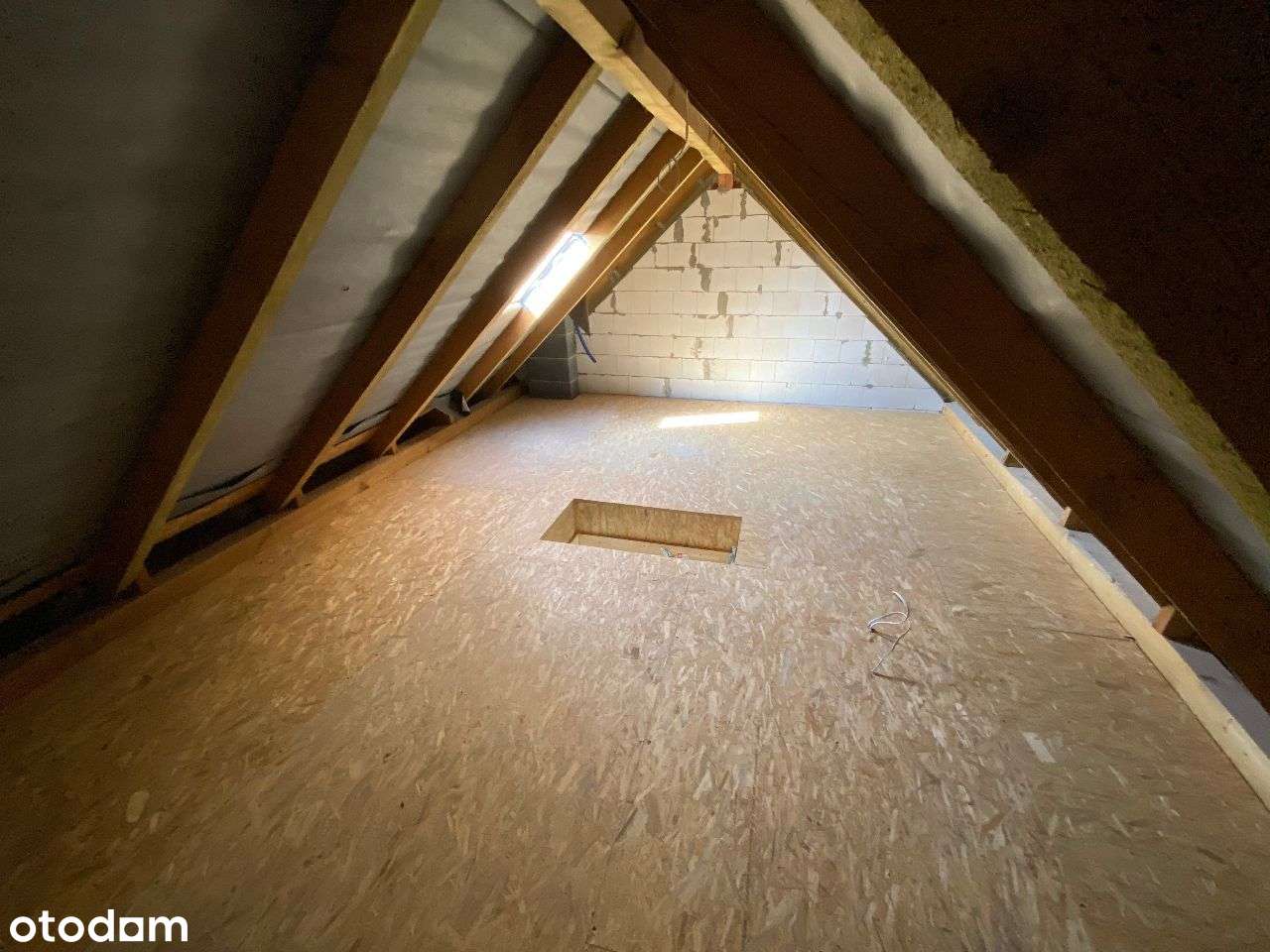 DOM 78,22 oraz 25 m2 - STRYCH - OGRÓDEK - BEZPOŚREDNIO-16