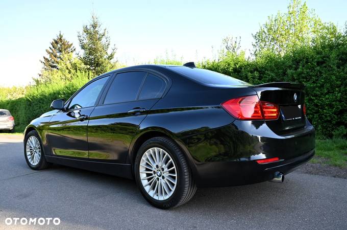 BMW Seria 3 - 23