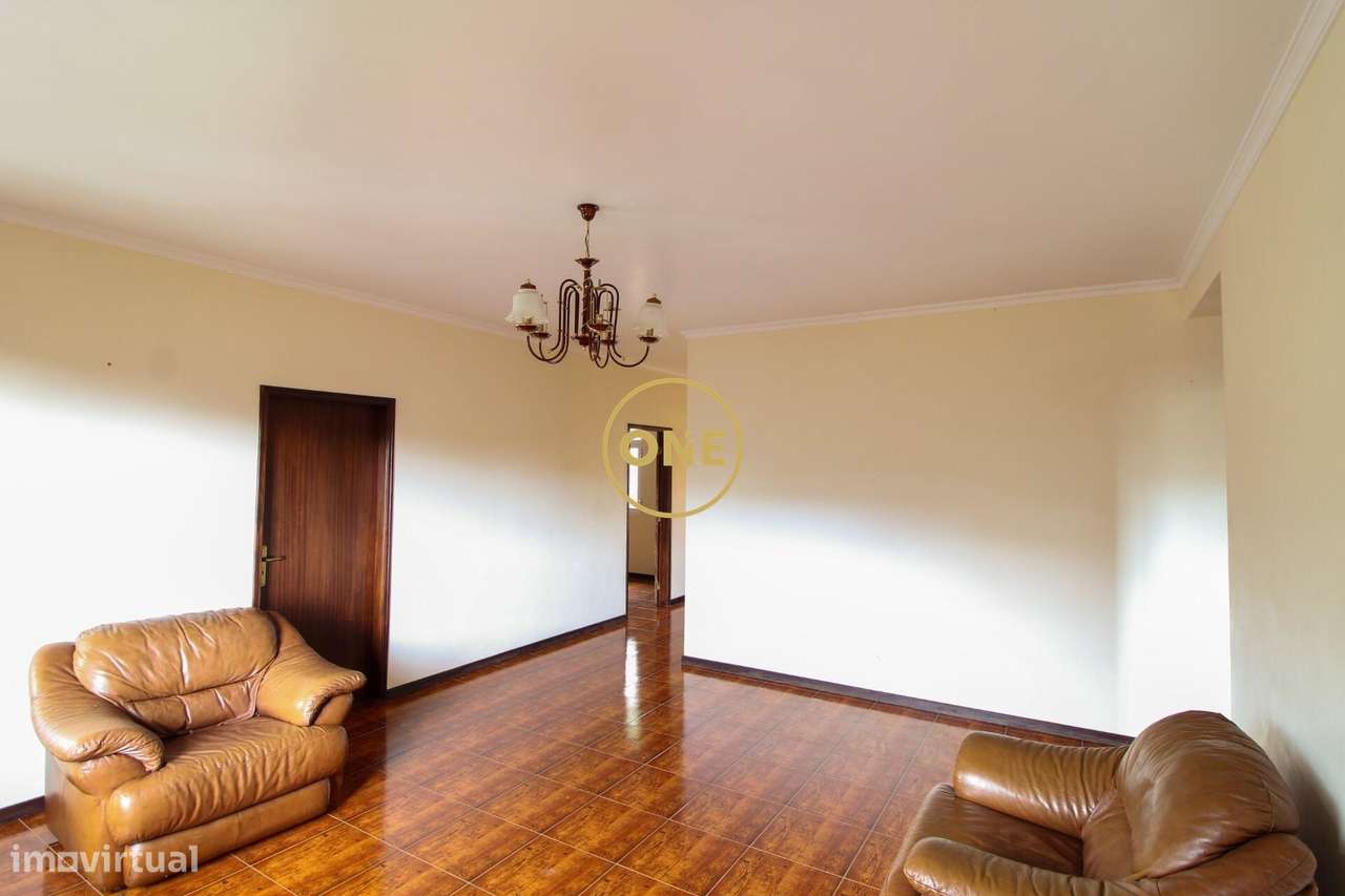 Moradia T4 - Grande imagem: 4/23