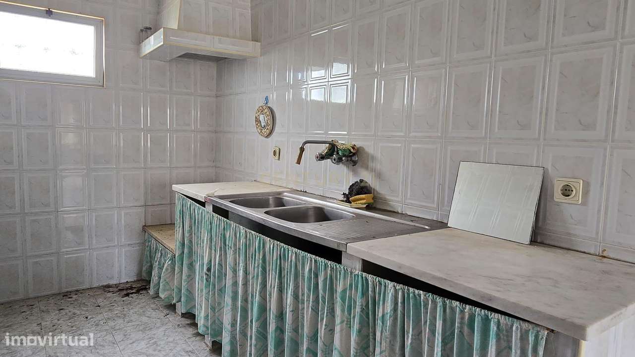 Moradia T2 com Piscina em Fernão Ferro, Oportunidade de Investimento - Grande imagem: 3/40